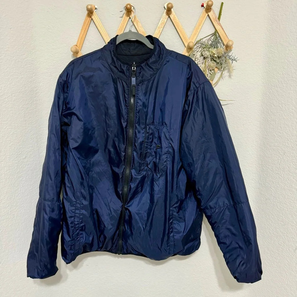 Fabletics Men’s Black and Blue Quilted Reversible Jacket XXL - Picture 8 of 12